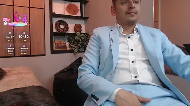 kevin_23_: απευθείας συνομιλία ΧΧΧ