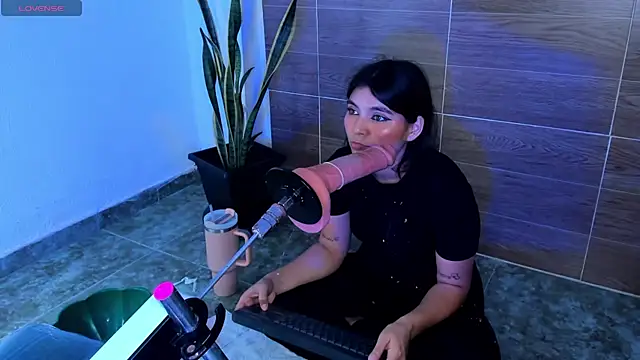 Chat XXX en directo de Violet_Fiore
