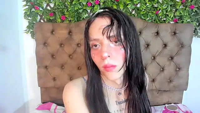 Chat +18 de Lux_Royse ao vivo