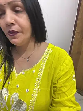 simmy14321 লাইভ XXX চ্যাট