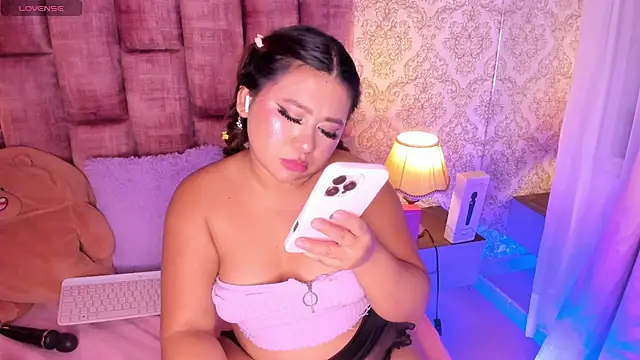 Chatroom XXX en direct de Luna_Swift