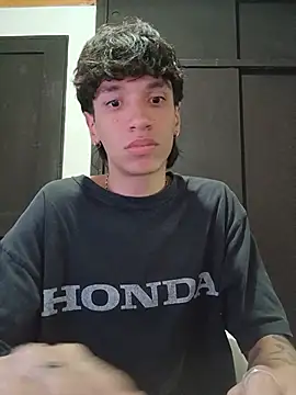 H3ll_B0Y_n Live XXX chat
