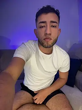 Chat +18 de liam_bronw ao vivo
