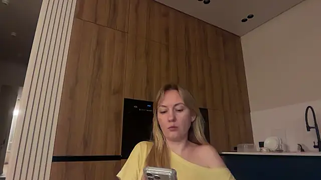 Dorielle Adlı Modelin Canlı XXX Sohbeti