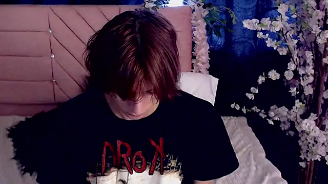 oli_dusk Chat XXX live