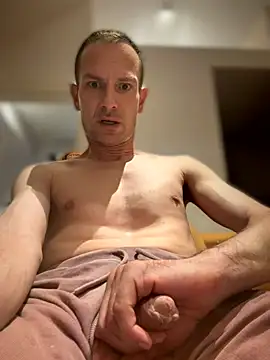 Show modela Cocaineee_Ger na web-kameri