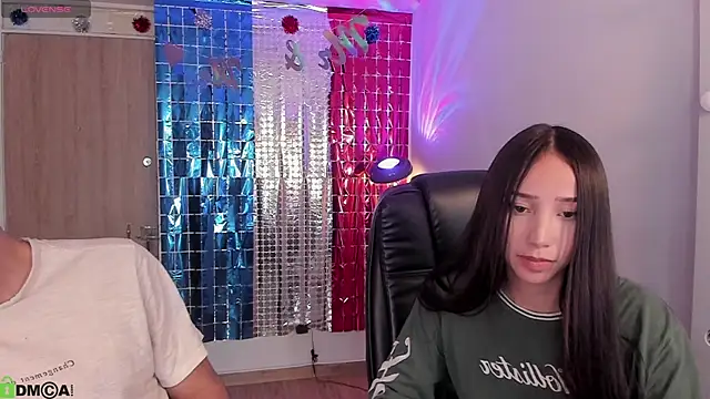 Mikeyvioleta_'s Live XXX Chat