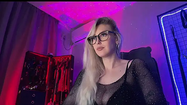 دردشة Liya_Liss الجنسية المباشرة