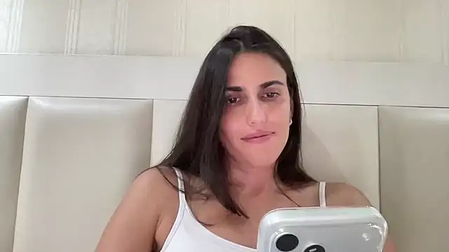 Rineliadin Live XXX chat