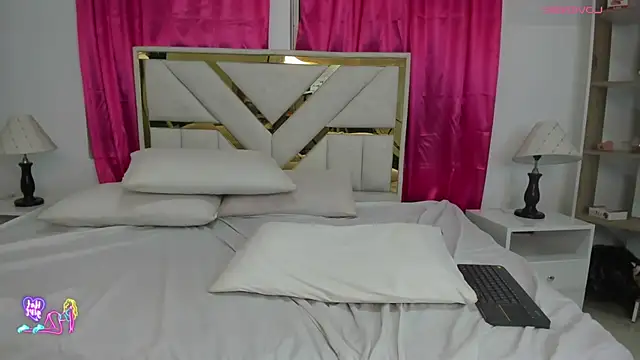 E_R_O_S_ Chat XXX in diretta
