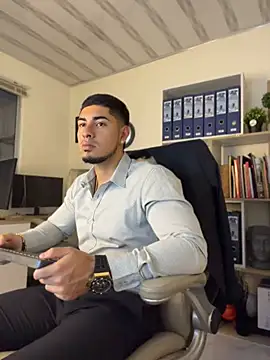 XXX chat uživo modela Dimitri_Colleman