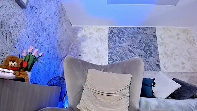 Chat +18 de Liannaa_ ao vivo