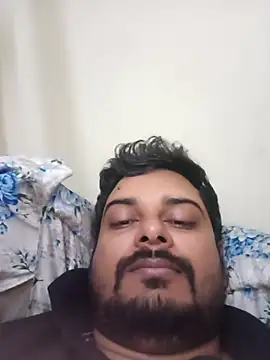 Chat +18 de Krish_hyderabad ao vivo