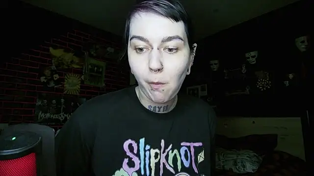 צ'אט XXX בשידור חי של MessalinaOfficial