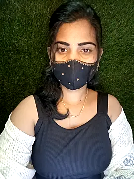 Nithyatamil's Live XXX Chat