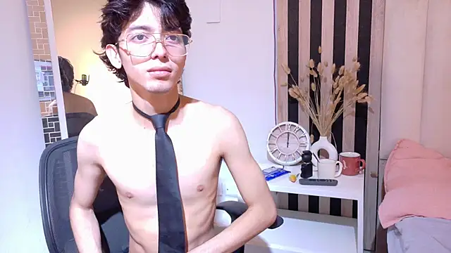 Twink_Sebas7 Live XXX-chat