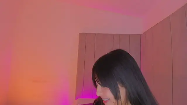دردشة luisah_ الجنسية المباشرة