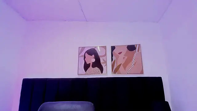 XXX chat uživo modela dullce77
