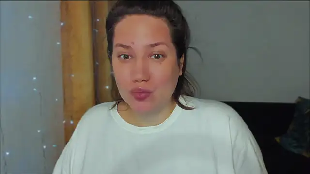 _madalexa_'s Live XXX Chat