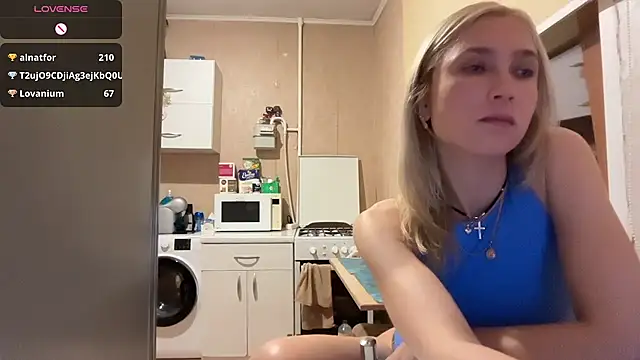 AngelJeniのライブXXXチャット