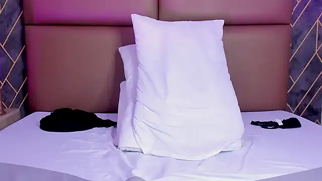 Isidel10 Adlı Modelin Canlı XXX Sohbeti