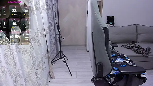 צ'אט XXX בשידור חי של MistyDark