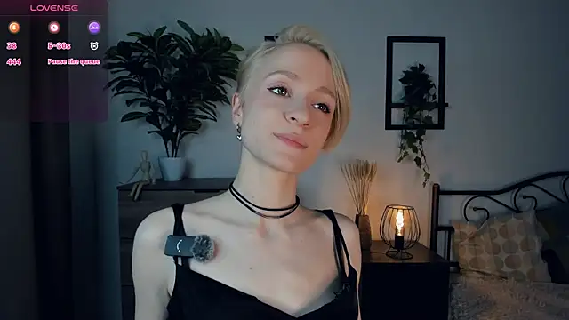 JanettePerron Live XXX chat