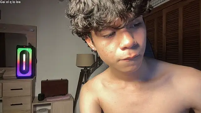 Chat XXX ao vivo de OopsAgain_