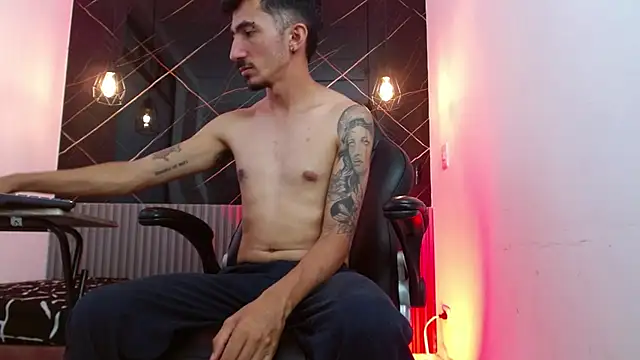 DylanAnderson1: απευθείας συνομιλία ΧΧΧ