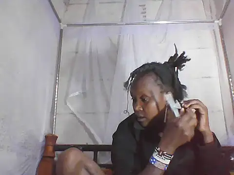 Sexy_bellah12 Adlı Modelin Canlı XXX Sohbeti
