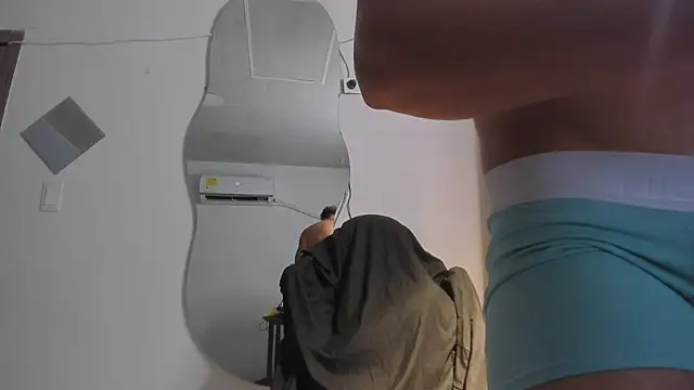 Show Webcam de Kris_Khalifa69