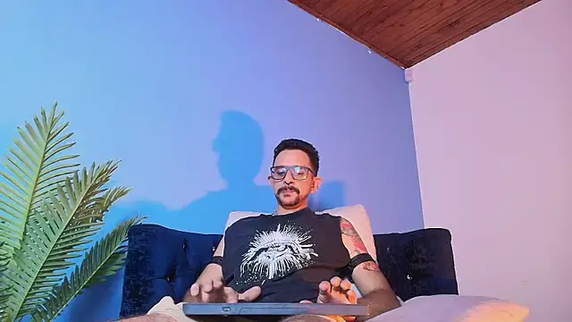 pigbananax Webcam Show