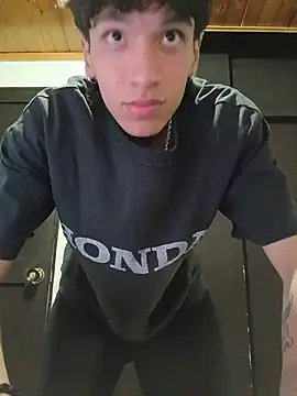 Chat XXX ao vivo de H3ll_B0Y_