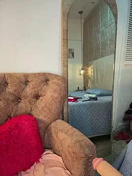 Онлайн чат XXX hannahst_