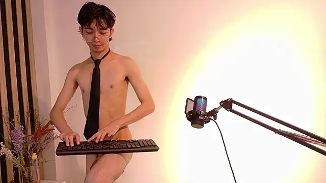 Chat +18 de Twink_Sebas7 ao vivo
