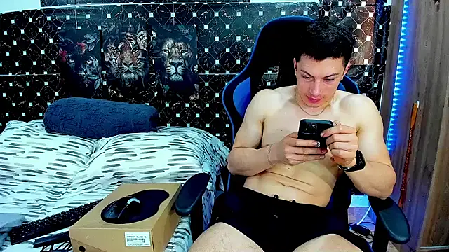 javiersexymann Chat XXX in diretta