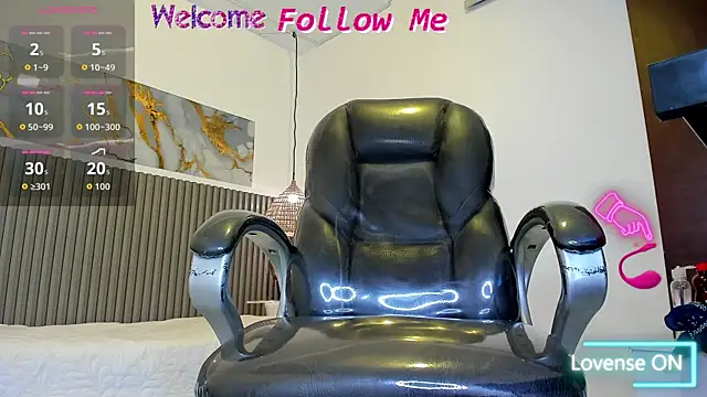 Dyla_n18 Chat XXX in diretta