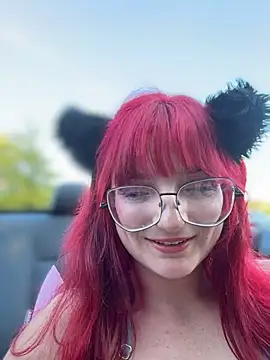 urpuppymoon's Live XXX Chat