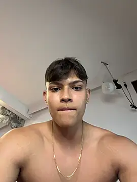 Chat +18 de DilanMiller_ ao vivo
