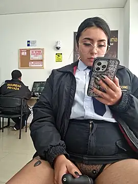 دردشة Angela__05 الجنسية المباشرة