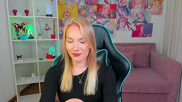 ElaraVoltage Chat XXX in diretta