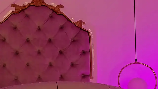 Chatroom XXX en direct de Yourwishisme_val
