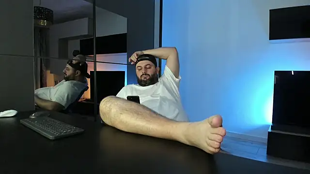 DravenPeak Chat XXX live
