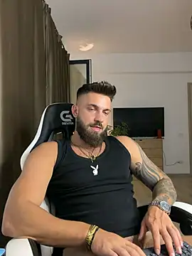 دردشة LustyMike_ الجنسية المباشرة