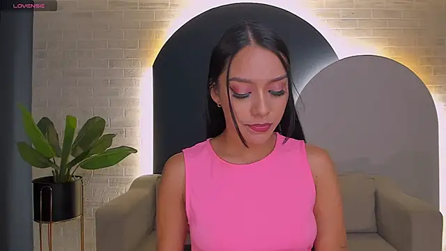 دردشة AmaliaCrus الجنسية المباشرة