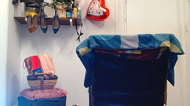 xTALLSEXYBUMx's Live XXX Chat