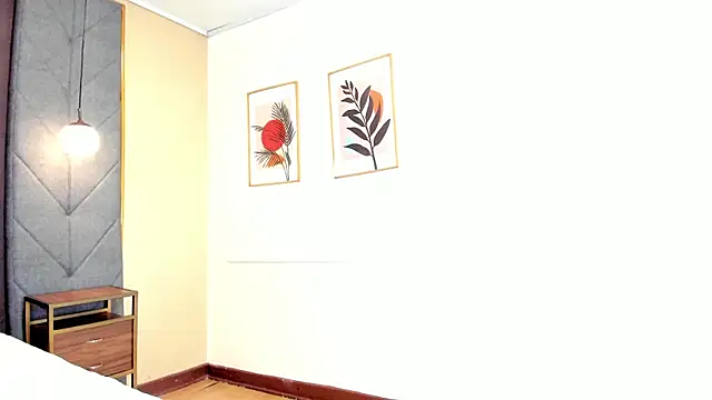 OliviGrace Adlı Modelin Canlı XXX Sohbeti