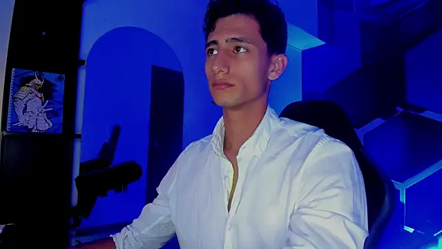 MaxiimoRomano_ লাইভ XXX চ্যাট