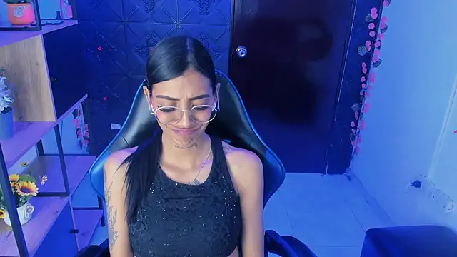 KarlaSlutSkinny__ লাইভ XXX চ্যাট