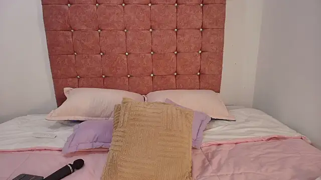 צ'אט XXX בשידור חי של Dulce_violetta_